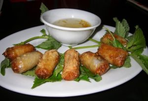 Vietnamesische Sommerrollen mit Reispapier